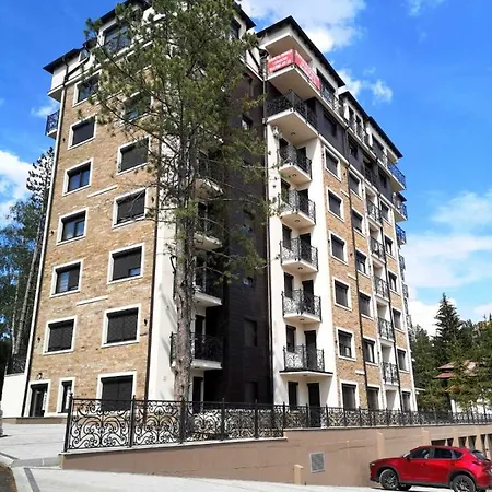 Apartment Dina *